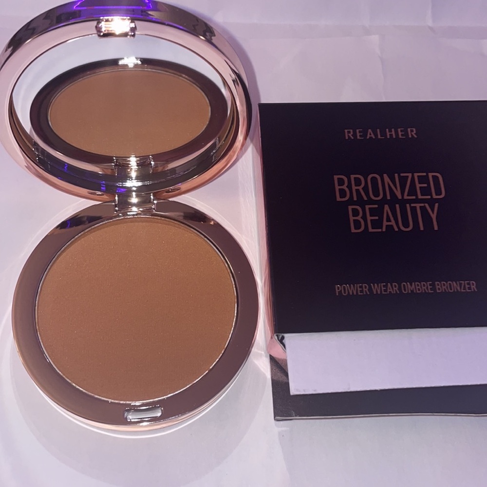 Bronzer - Picture 3 of 4